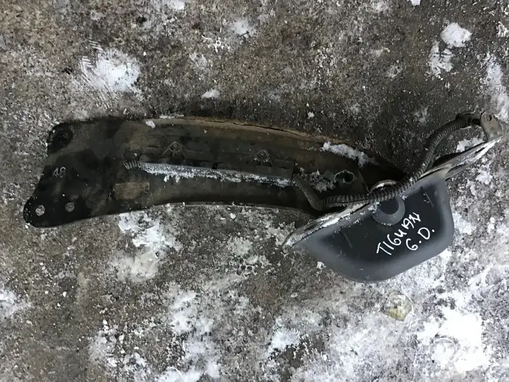 Volkswagen Tiguan (2007 - 2011) OEM Деталь задней подвески — фото 1