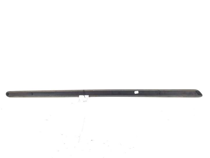 Toyota Aygo (2005 - 2008)   Отделка (молдинг) передней двери