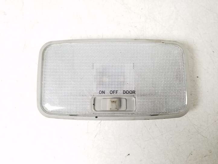 Toyota Auris 150 (2006 - 2012)  81240-52040 Задняя подсветка