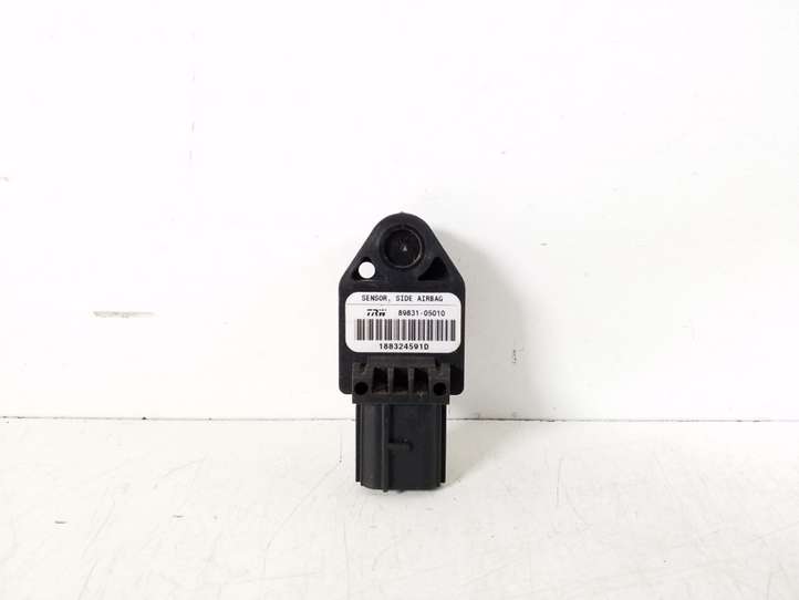 Toyota Avensis T250 (2003 - 2006)  89831-05010 Датчик удара надувных подушек