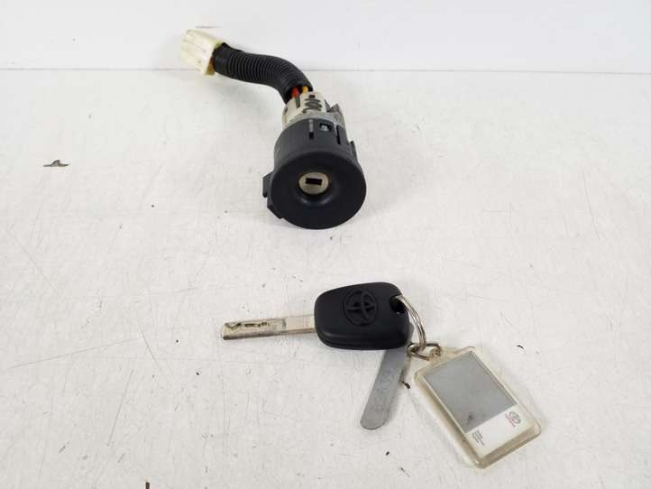 Toyota Aygo (2008 - 2012)  69057-0H011 Замок зажигания