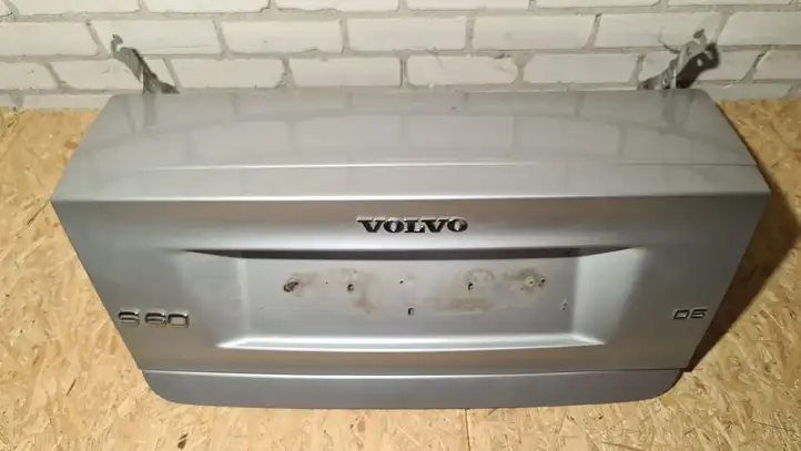 Volvo S60 (2000 - 2004) Крышка багажника — фото 1