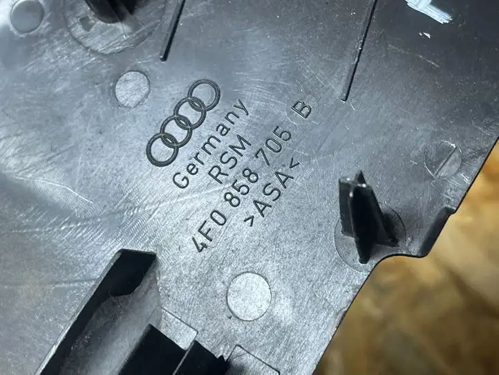 Audi A6 S6 C6 4F (2008 - 2011) 4F0858705B Прочая отделка передней двери — фото 3