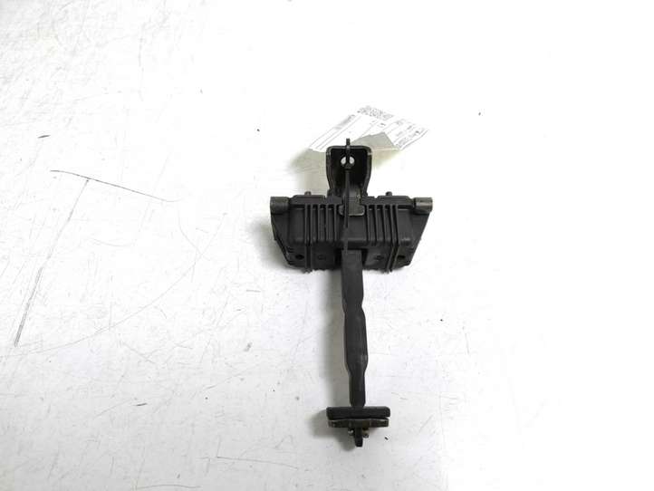 Toyota Avensis T250 (2003 - 2006)  68630-05040 Ограничитель открывания задней двери