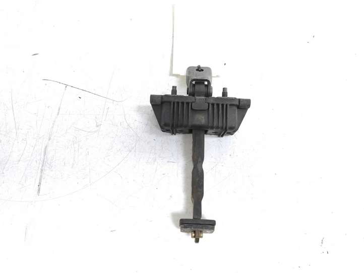 Toyota Avensis T250 (2003 - 2006)  68630-05040 Ограничитель открывания задней двери
