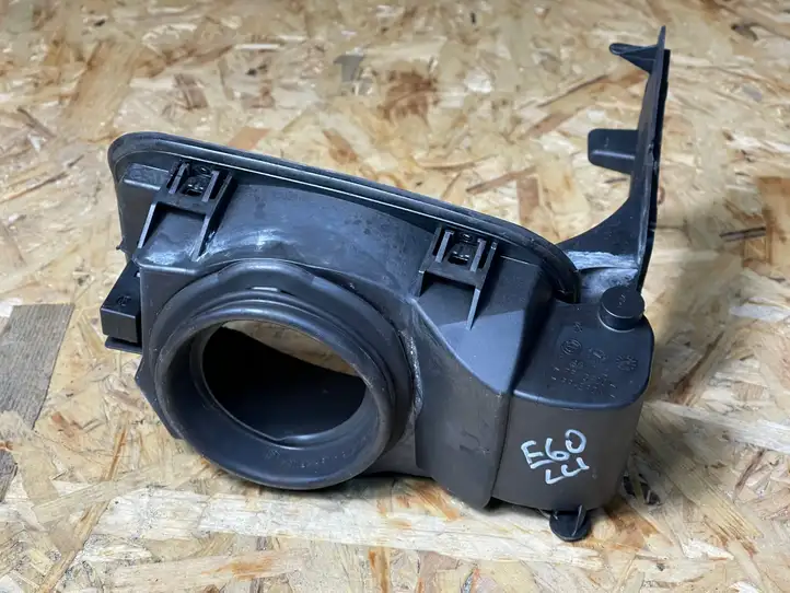 BMW 5 E60 E61 (2004 - 2010) 7183712 Крышка топливного бака — фото 4