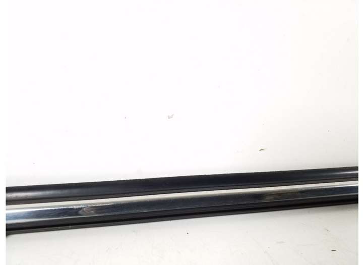 Toyota Avensis T250 (2003 - 2006)  75730-20291  Отделка дверей (молдинги) задней двери