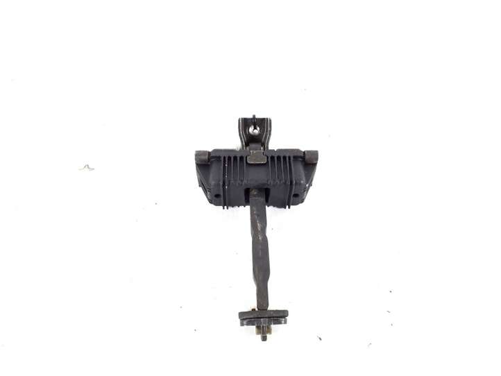 Toyota Avensis T250 (2003 - 2006)  68630-05040 Ограничитель открывания задней двери