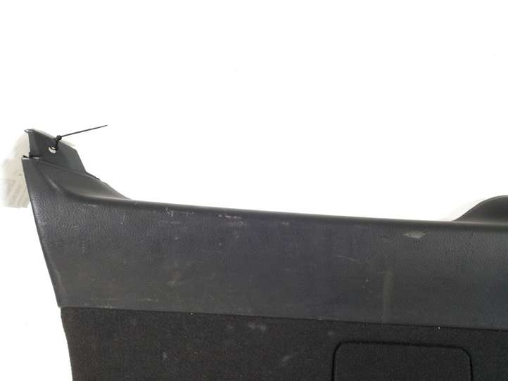 Toyota Avensis T250 (2003 - 2006)  67750-05070 Обшивка крышки багажника