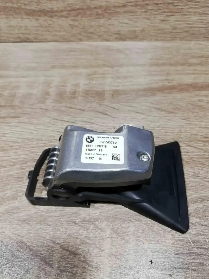 BMW 5 E60 E61 (2004 - 2010) 9137716 Камера в лобовом стекле — фото 2
