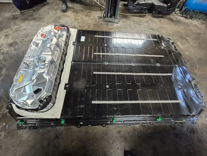 Tesla Model 3 (2017 - 2023) 166696899C Аккумулятор гибридного / электрического автомобиля — фото 2