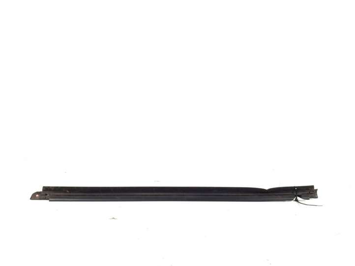 Toyota Yaris Verso (1999 - 2005)  68230-52020  Отделка дверей (молдинги) задней двери