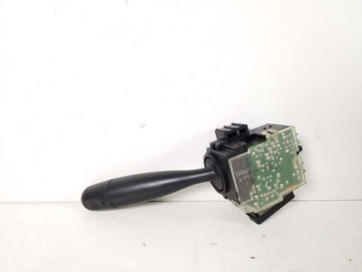 Toyota Yaris Verso (1999 - 2005)  84652-52040 Комплект ручек