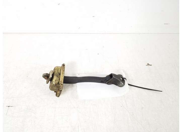 Toyota Yaris (1999 - 2003)  68630-0D010 Ограничитель открывания задней двери
