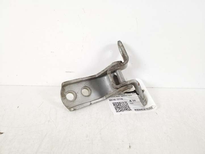 Toyota Celica T230 (1999 - 2006)  68740-12110 Нижняя петля передней двери