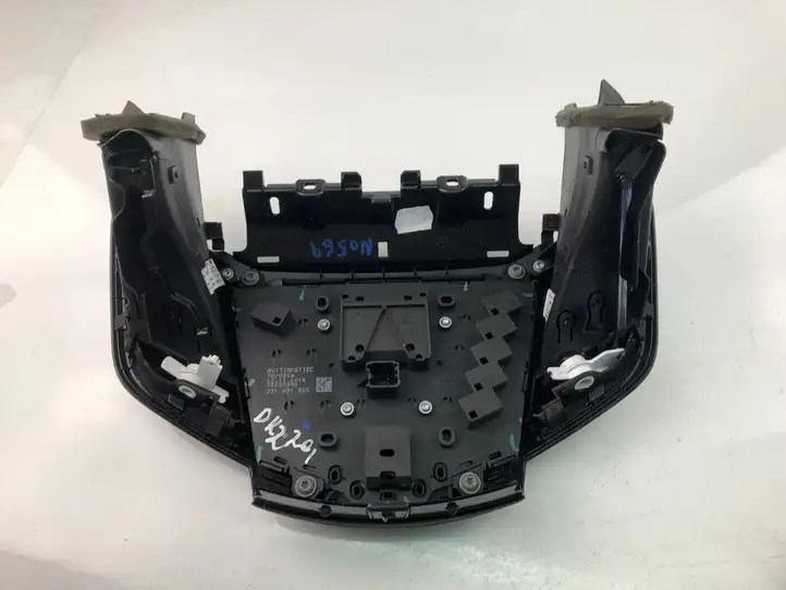 Ford Fiesta (2013 - 2017) AV1T18K811DC Блок кнопок на панели — фото 4
