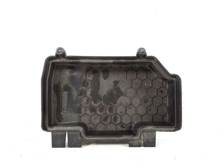 Mercedes-Benz C W205 (2014 - 2021)  A2055400182 Крышка ящика предохранителей