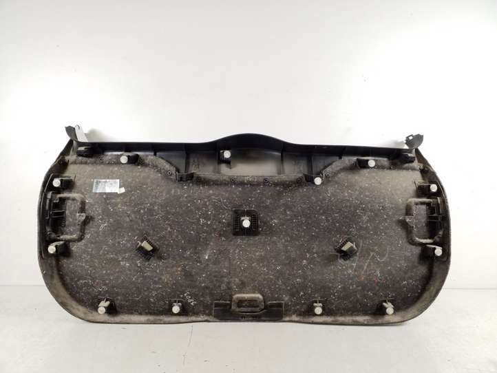 Toyota Avensis T270 (2009 - 2012)  67750-05080 Обшивка крышки багажника