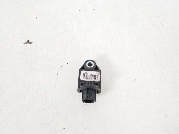 Toyota Avensis T270 (2009 - 2012)  89173-05060 Датчик удара надувных подушек