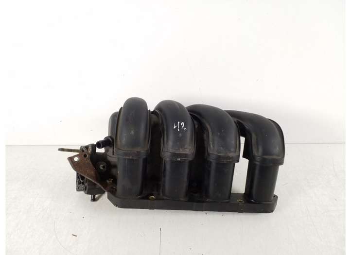Toyota Avensis T250 (2003 - 2006)  17120-22070 Впускной коллектор