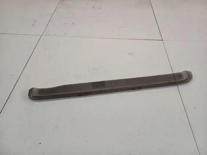 Hyundai Santa Fe (2005 - 2009) Ветровик передней двери — фото 2