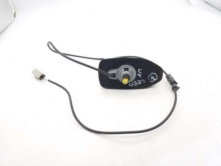 Kia Ceed (2006 - 2010)  962501H000 Антенна (антенна GPS)