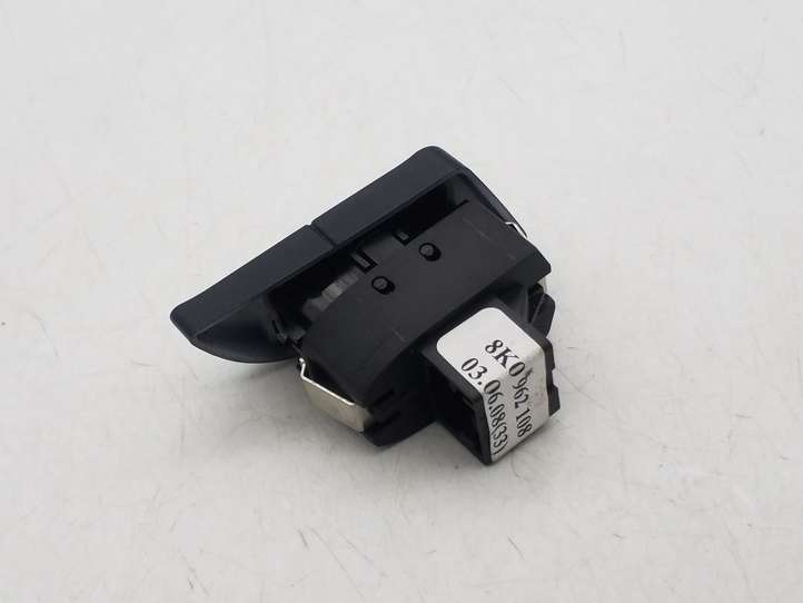Audi A4 (2007 - 2011)  8K0962108 Включатель центрального замка