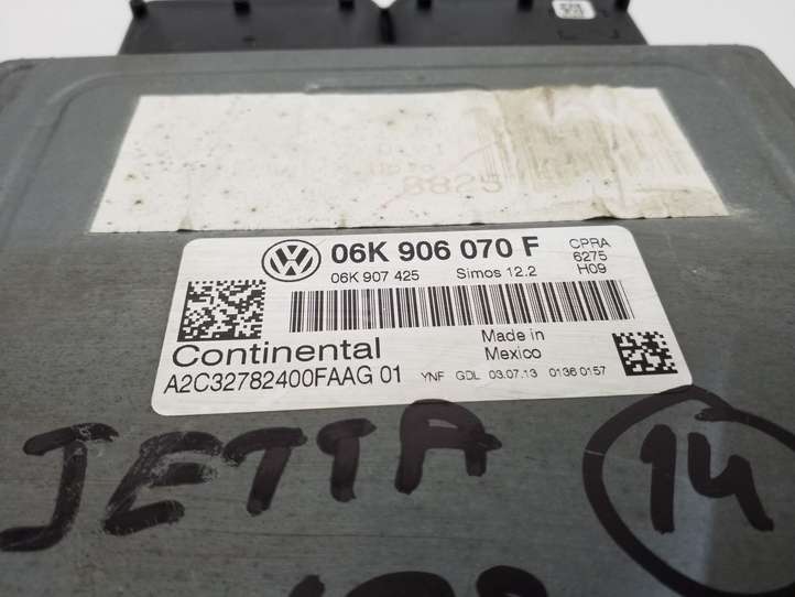 Volkswagen Jetta VI (2011 - 2018)  06K906070F Блок управления двигателем ECU