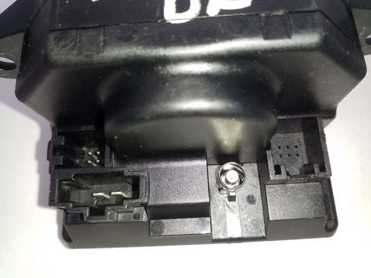 Audi A6 (2004 - 2008)  4F0909131E Замок зажигания