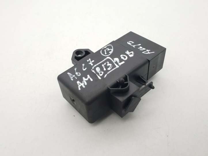 Audi A6 (2011 - 2014)  3T0959772B Реле обогрева