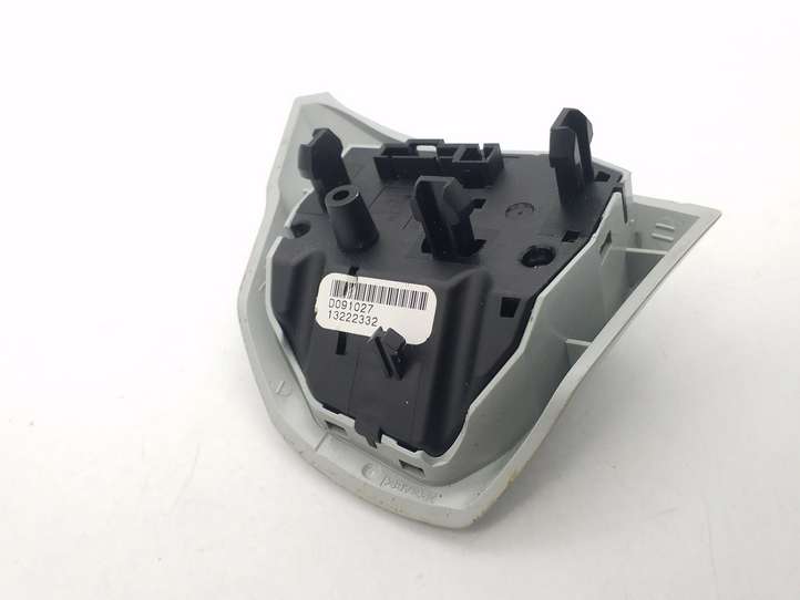 Opel Corsa D (2006 - 2010)  13222332 Кнопки рулевого колеса