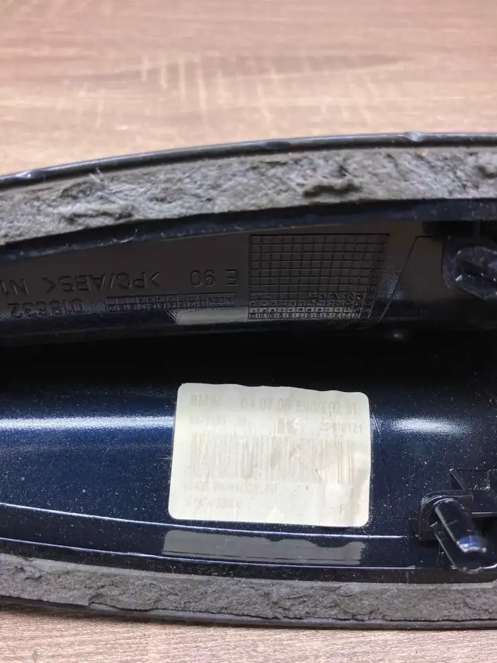 BMW 3 E90 E91 (2005 - 2012) 018632 Крышка GPS-антенны — фото 5