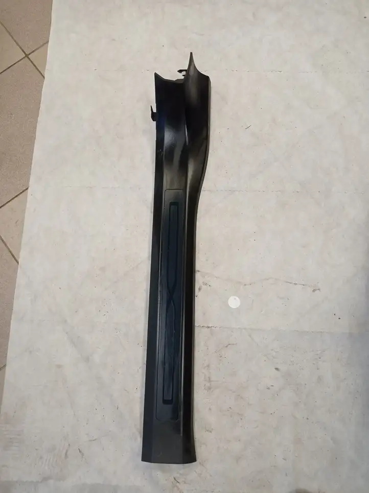 Tesla Model X (2015 - 2021) 162649600A Наружная отделка переднего порога — фото 1