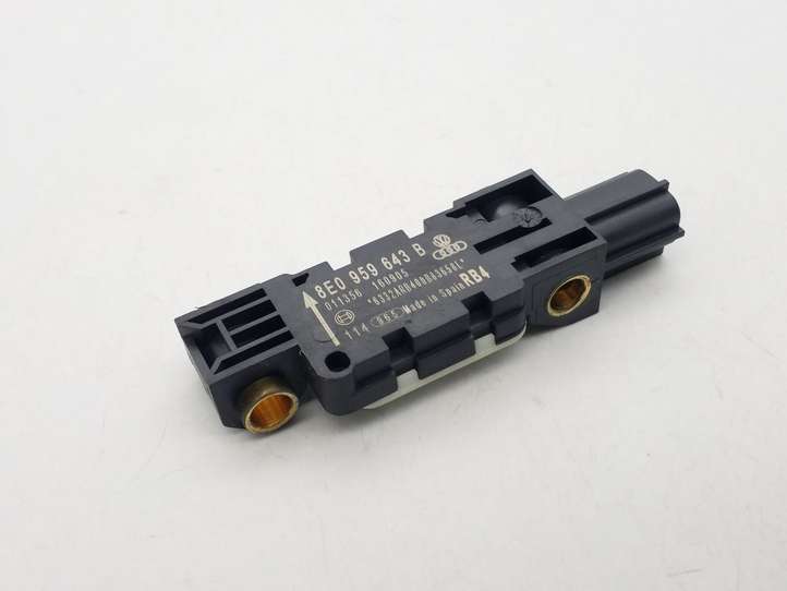 Audi A4 (2004 - 2009)  8E0959643B Датчик удара надувных подушек