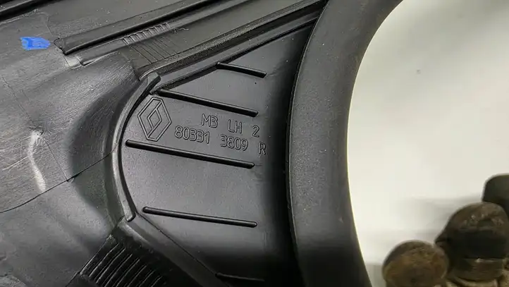 Renault Clio V (2019 - ) 803313809R Уплотнитель стекла передней двери — фото 4