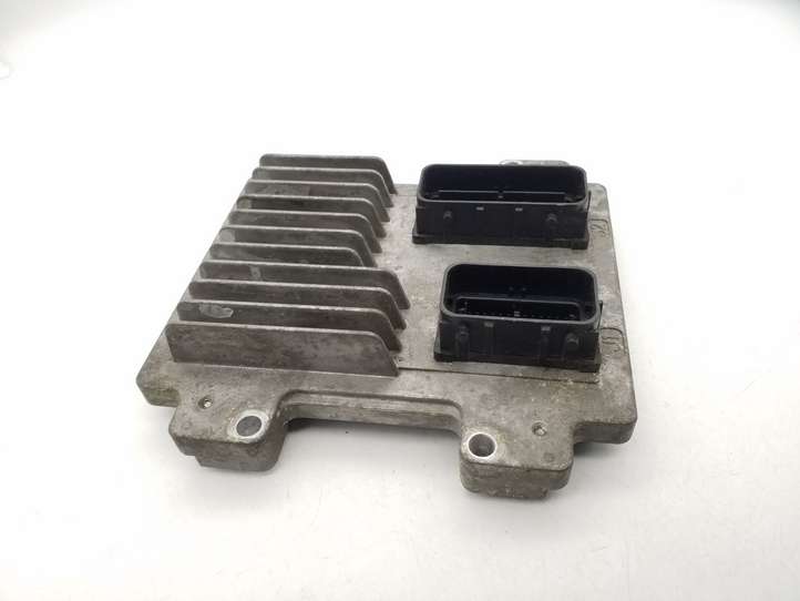 Opel Astra (2009 - 2012)  12638807 Блок управления двигателем ECU