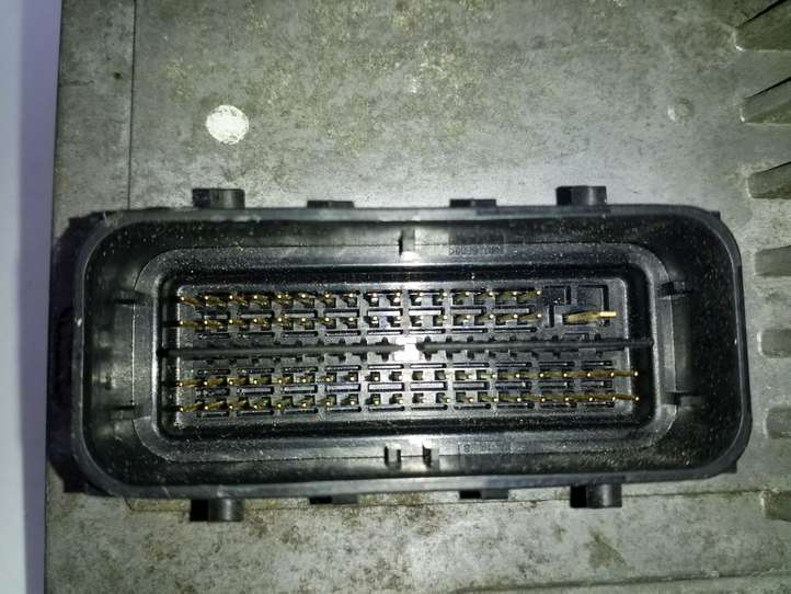 Opel Astra (2009 - 2012)  12638807 Блок управления двигателем ECU