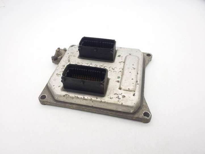 Opel Astra (2004 - 2009)  55567114HS Блок управления двигателем ECU