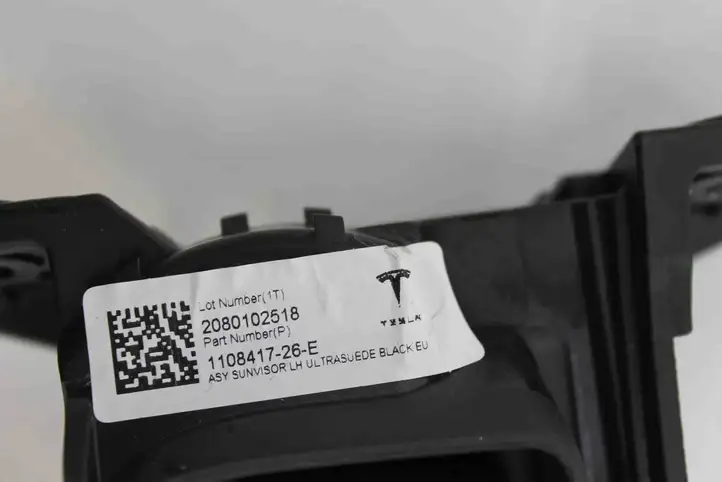 Tesla Model X (2015 - 2021) 110841726E Солнцезащитный козырек — фото 4