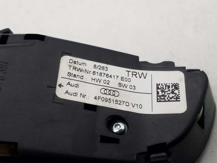 Audi A4 (2007 - 2011)  4F0951527D Кнопки рулевого колеса