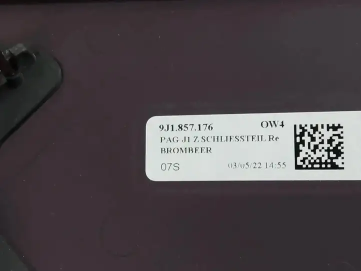 Porsche Taycan 9J1 (2019 - ) 9J1857176 Боковая отделка панели приборов — фото 4