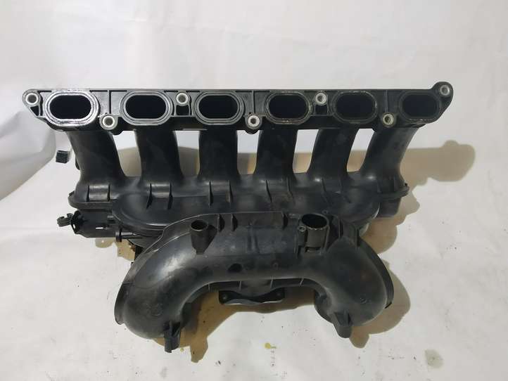 BMW 3 E90 E91 (2005 - 2012)  7548028 Впускной коллектор