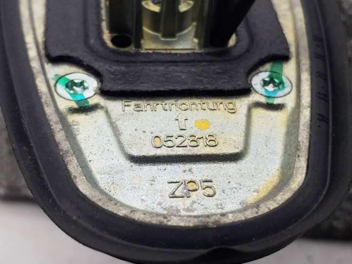 Mercedes-Benz C W204 (2007 - 2014)  052818 Антенна (антенна GPS)