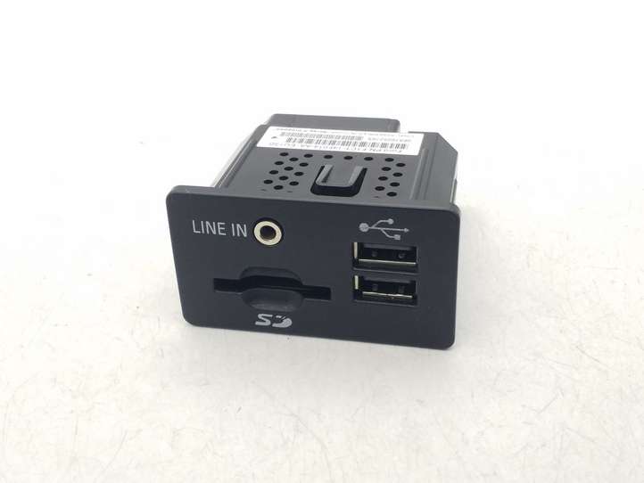 Ford Kuga II (2013 - 2019)  F1CT14F014AA Разъем USB