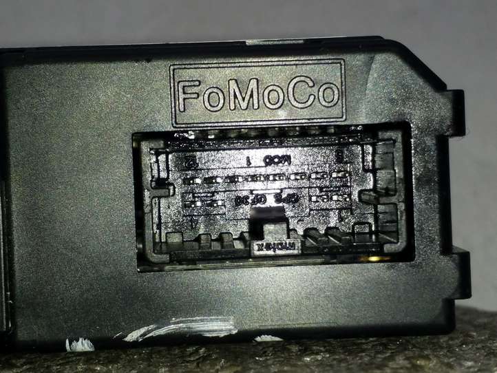 Ford Kuga II (2013 - 2019)  F1CT14F014AA Разъем USB