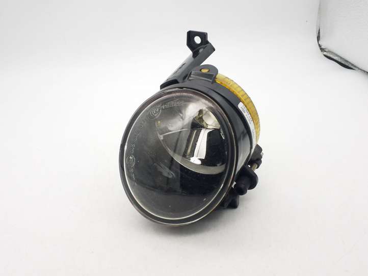 Volkswagen Tiguan (2007 - 2011)  1T0941699C Передняя противотуманная фара