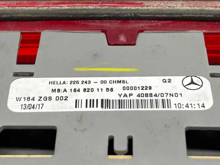 Mercedes-Benz ML W164 (2005 - 2011) A1648201156 Дополнительный стоп фонарь — фото 5