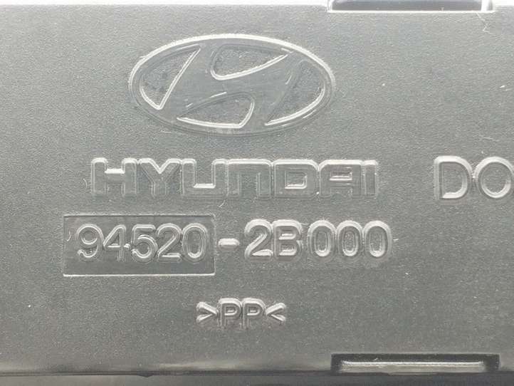 Hyundai Santa Fe (2005 - 2009)  945202B000 Экран/ дисплей / маленький экран