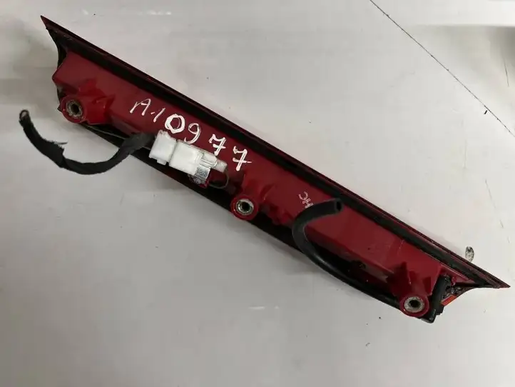 Kia Ceed (2006 - 2010) 927011h3 Дополнительный стоп фонарь — фото 3