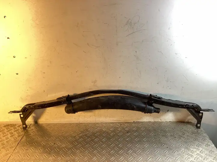 Porsche Macan (95B) (2019 - ) 95B129953 Шланг сапуна — фото 2
